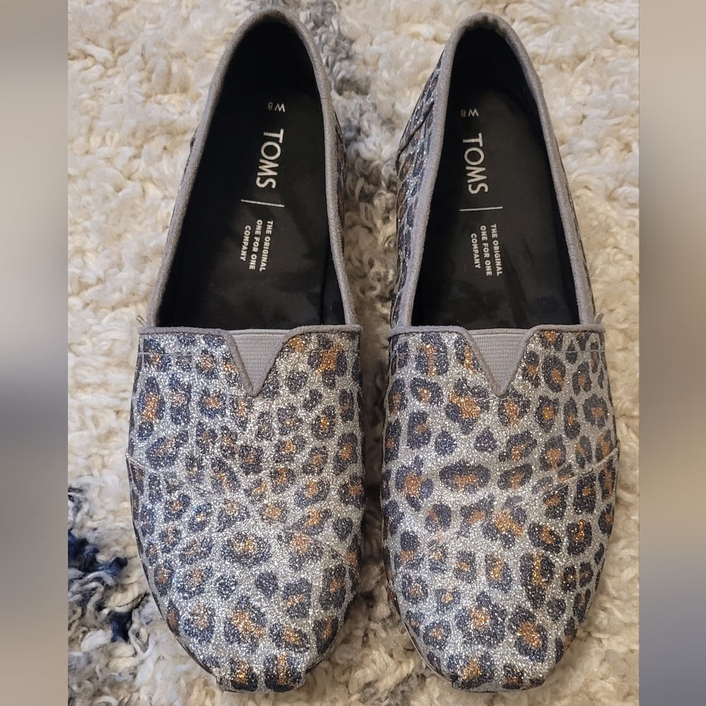 Toms Gray and Brown Flats with Loafer Style Women’s 8 SILVER GLITTER CHEETAH